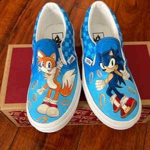 Customs Van-Sonic theme